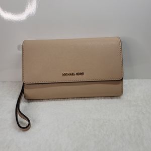 MK 3n1 clutch, wristlet xbody bag in taupe &black